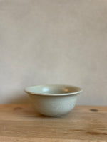 Load image into Gallery viewer, High bowl - Pebble
