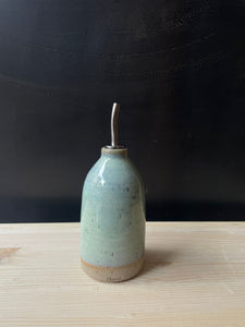 Oil Bottle (incl. pouring spout) - Pistachio